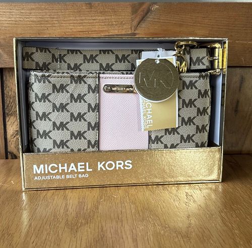 Lot #20 (1 of 4)