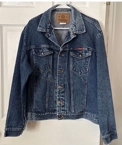 Lot #93 (1 of 7)