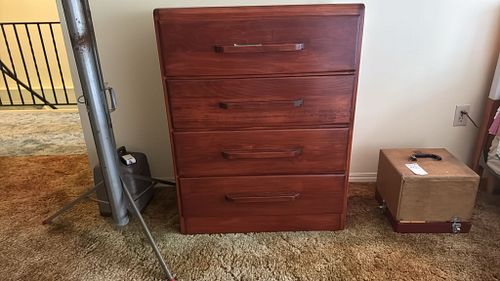 Lot #517 (1 of 9)