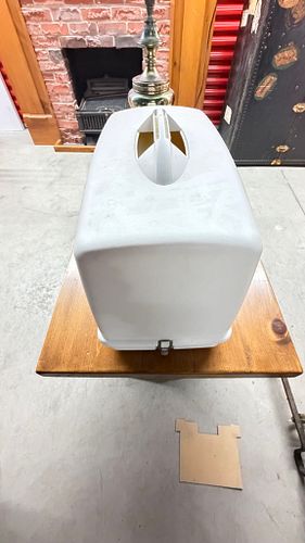 Lot #140 (1 of 18)