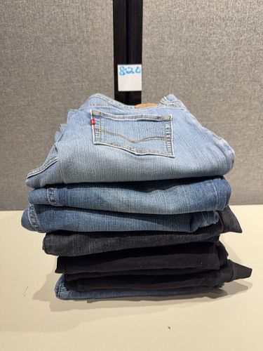 Lot #820 (1 of 20)