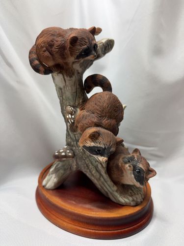 Lot #29 (1 of 8)