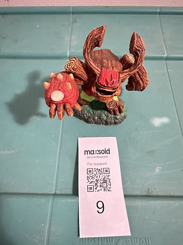 Lot #9 (1 of 5)