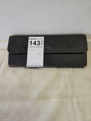 Lot #143 (1 of 4)