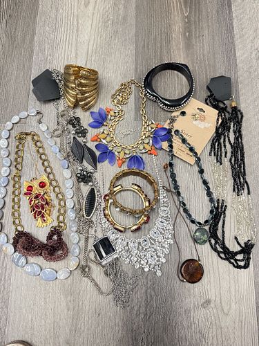 Lot #149 (1 of 11)