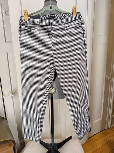 Lot #30 (1 of 5)