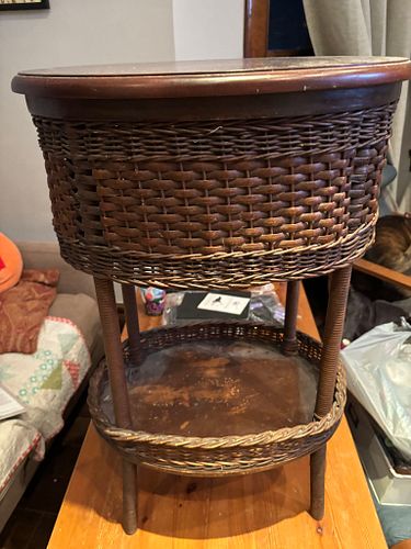 Lot #25 (1 of 4)