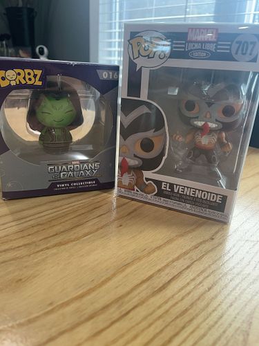 Lot #21 (1 of 4)