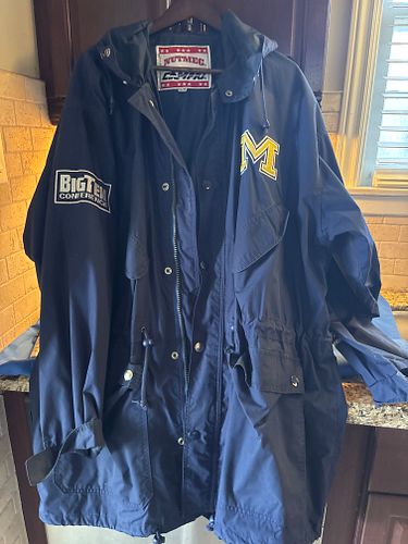Lot #105 (1 of 7)