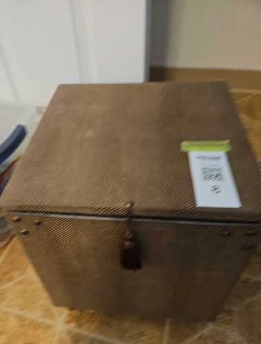 Lot #8 (1 of 10)