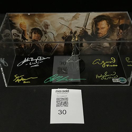 Lot #30 (1 of 8)