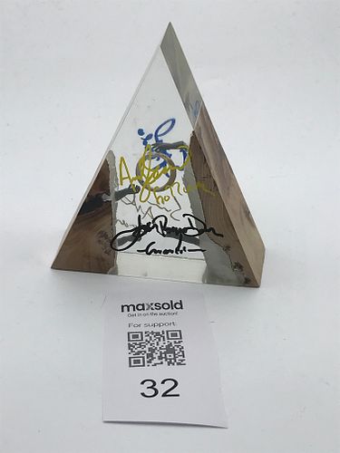 Lot #32 (1 of 7)