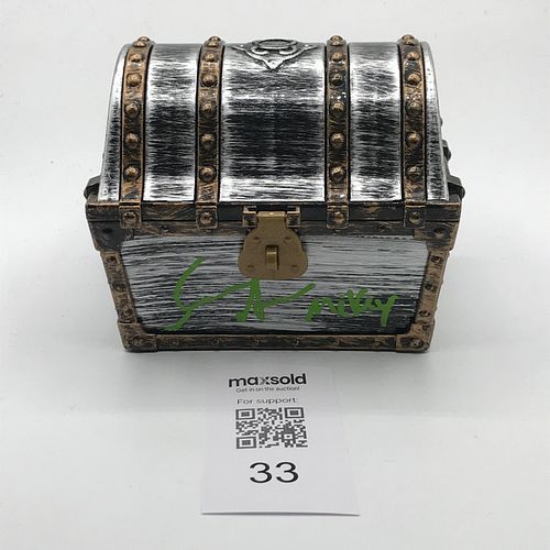 Lot #33 (1 of 3)