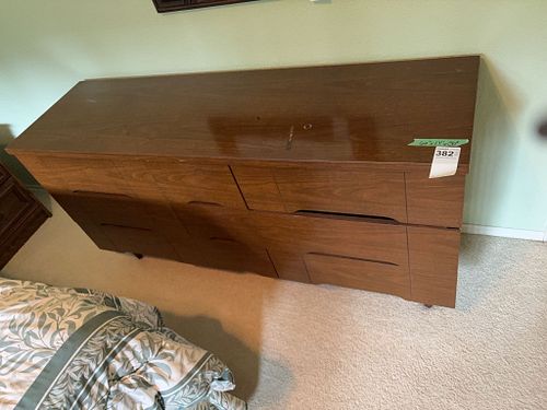 Lot #382 (1 of 10)