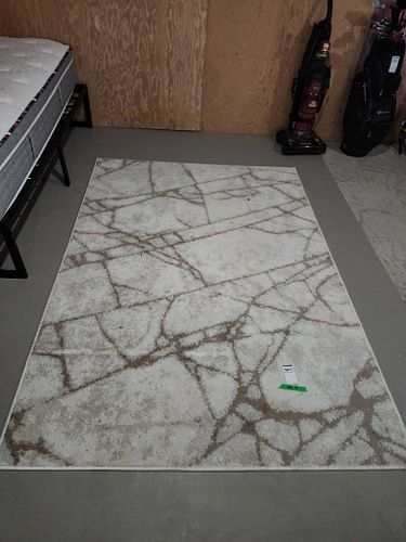 Lot #581 (1 of 5)