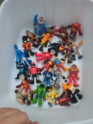 Lot #122 (1 of 4)