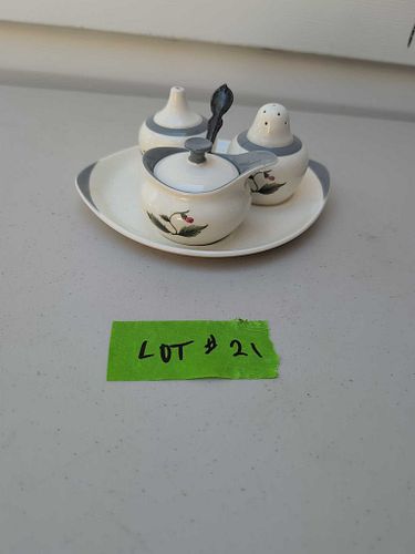 Lot #21 (1 of 4)