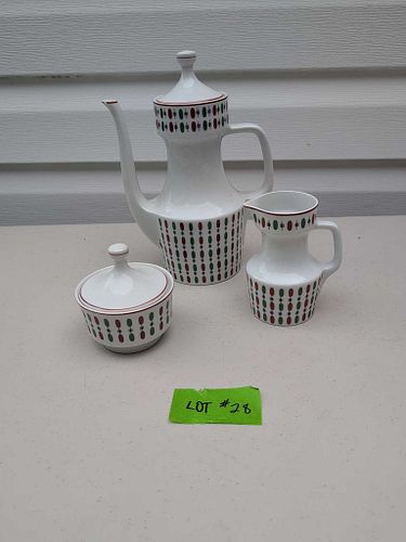 Lot #28 (1 of 4)