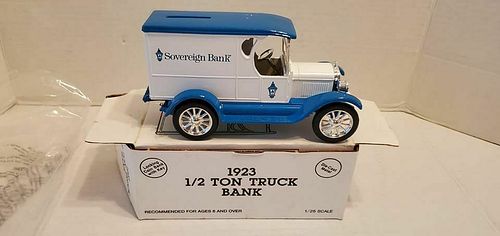 Lot #59 (1 of 8)