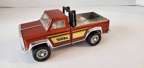 Lot #145 (1 of 4)