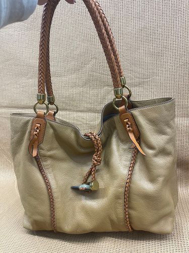 Lot #18 (1 of 8)