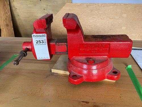 Lot #253 (1 of 3)