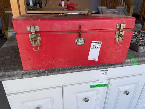 Lot #260 (1 of 7)