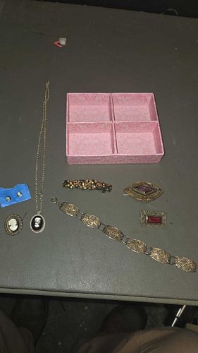 Lot #119 (1 of 16)