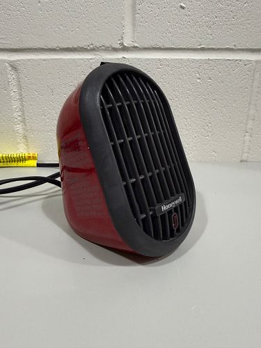 Lot #115 (1 of 5)