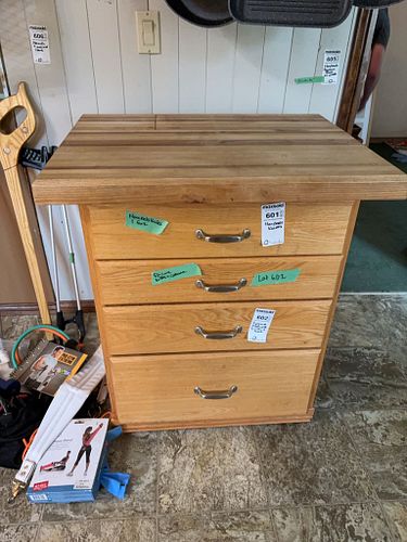 Lot #605 (1 of 11)