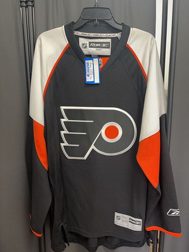 Lot #195 (1 of 4)