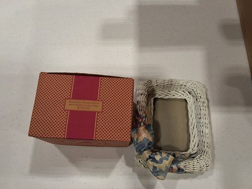 Lot #98 (1 of 3)