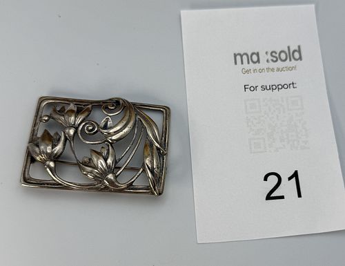 Lot #21 (1 of 6)