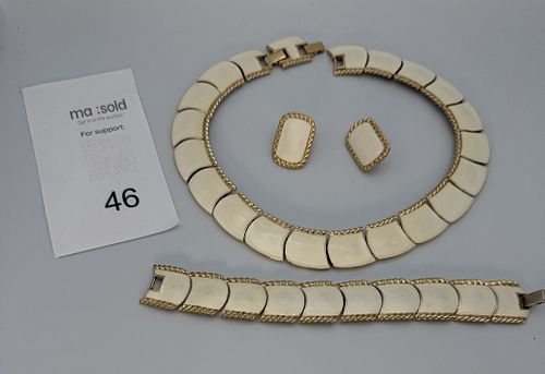 Lot #46 (1 of 9)