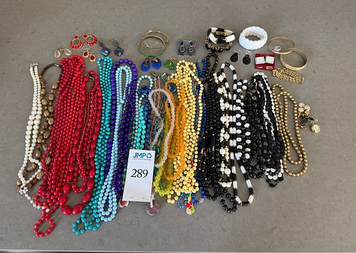 Lot #289 (1 of 9)