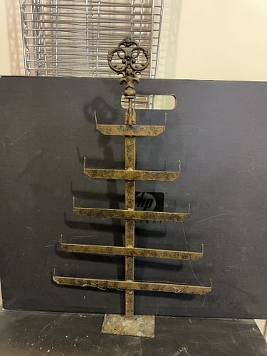Lot #650 (1 of 3)
