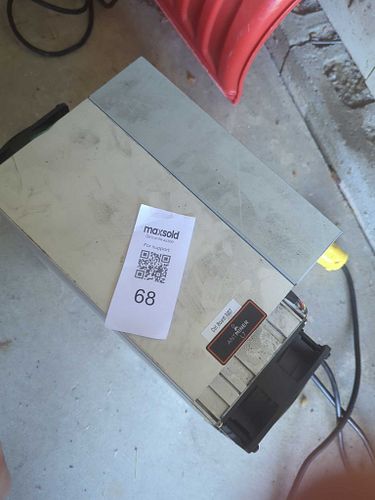 Lot #68 (1 of 4)