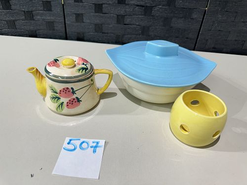 Lot #507 (1 of 12)
