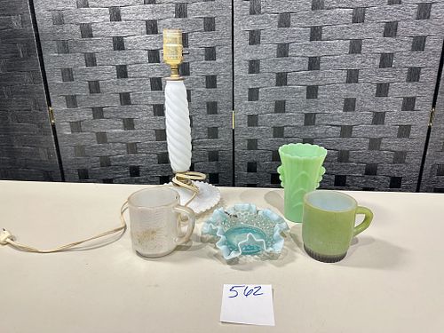 Lot #562 (1 of 12)