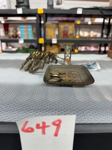 Lot #649 (1 of 14)