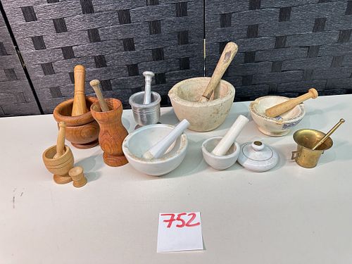 Lot #752 (1 of 17)