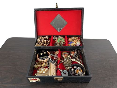 Lot #37 (1 of 10)