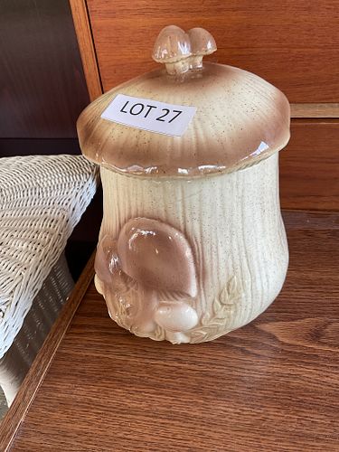 Lot #27 (1 of 4)