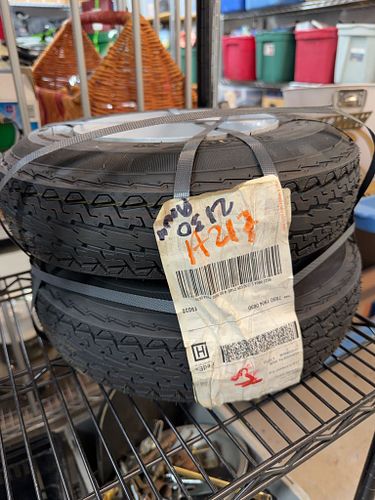 Lot #588 (1 of 4)