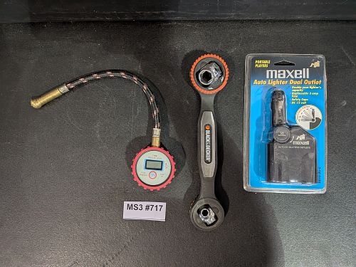 Lot #717 (1 of 4)