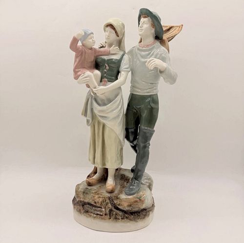Lot #128 (1 of 7)