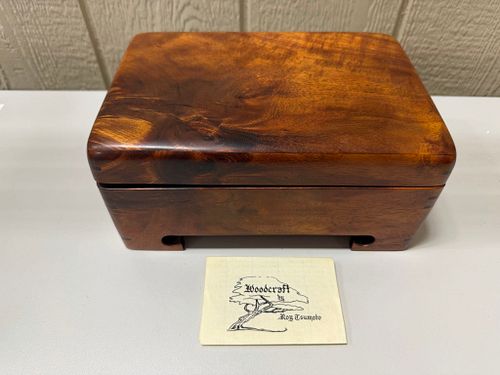 Lot #809 (1 of 9)
