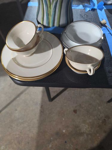 Lot #77 (1 of 9)