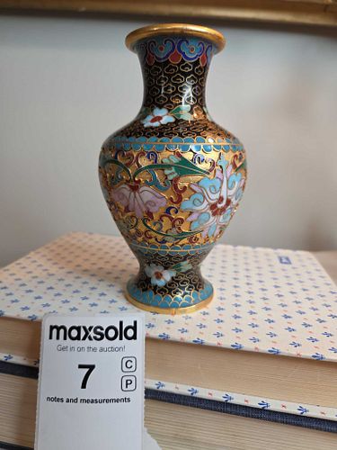 Lot #7 (1 of 6)