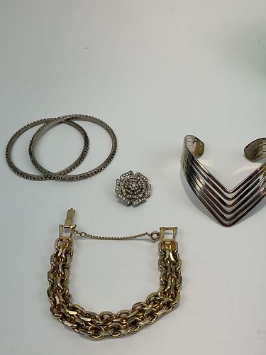 Lot #9 (1 of 8)